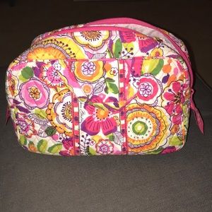 Vera Bradley travel bag